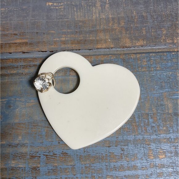 White Heart-Shaped Plastic Pendant With Clear Gemstone Charm - Picture 1 of 3